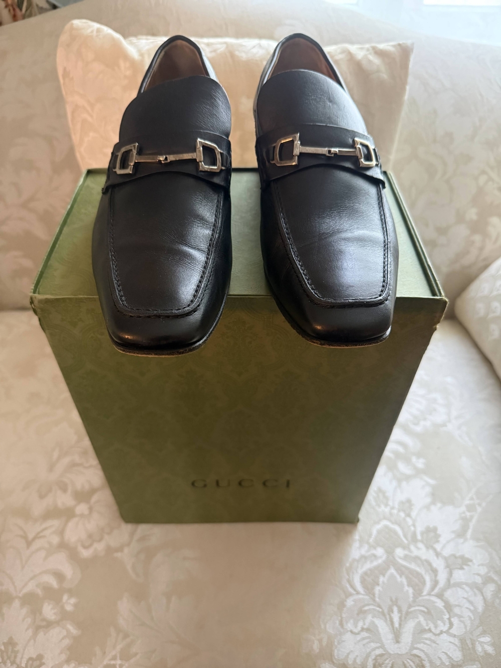 Authentic Gucci Men’s Black Leather Slip-on
